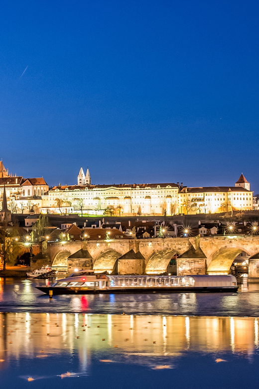 Prague: 50-Minute Sightseeing Evening Cruise